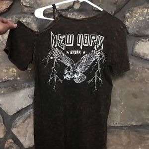 ⚡️TBN Cold Shoulder Tee⚡️ NWOT